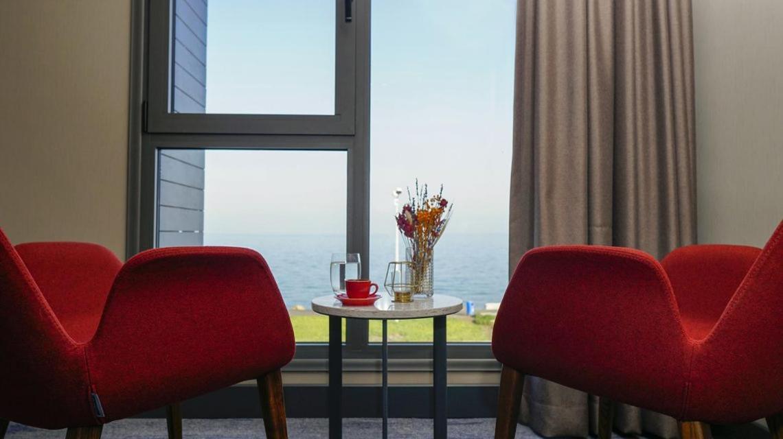Rudis Hotel ナルリデレ エクステリア 写真