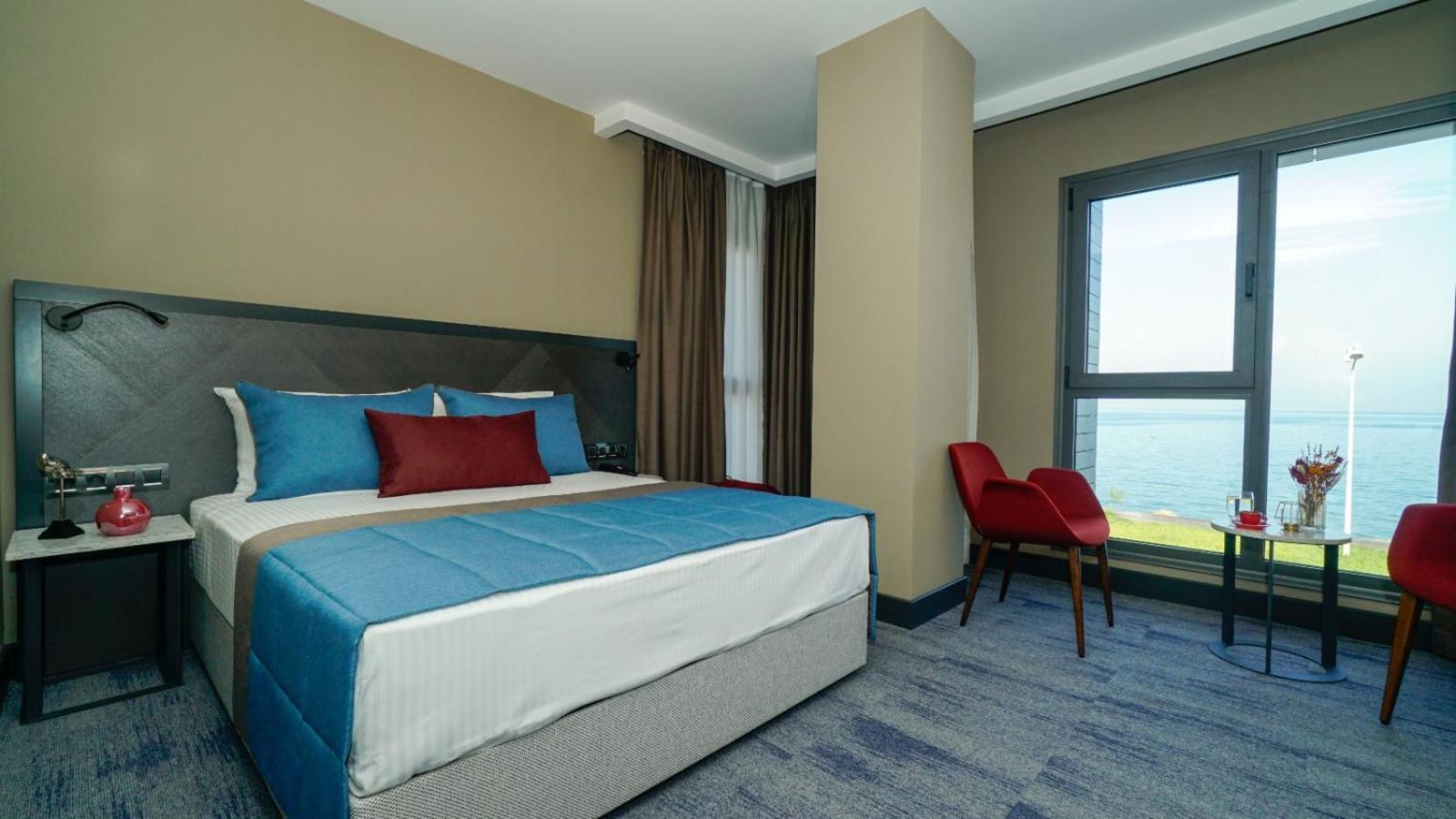 Rudis Hotel ナルリデレ エクステリア 写真