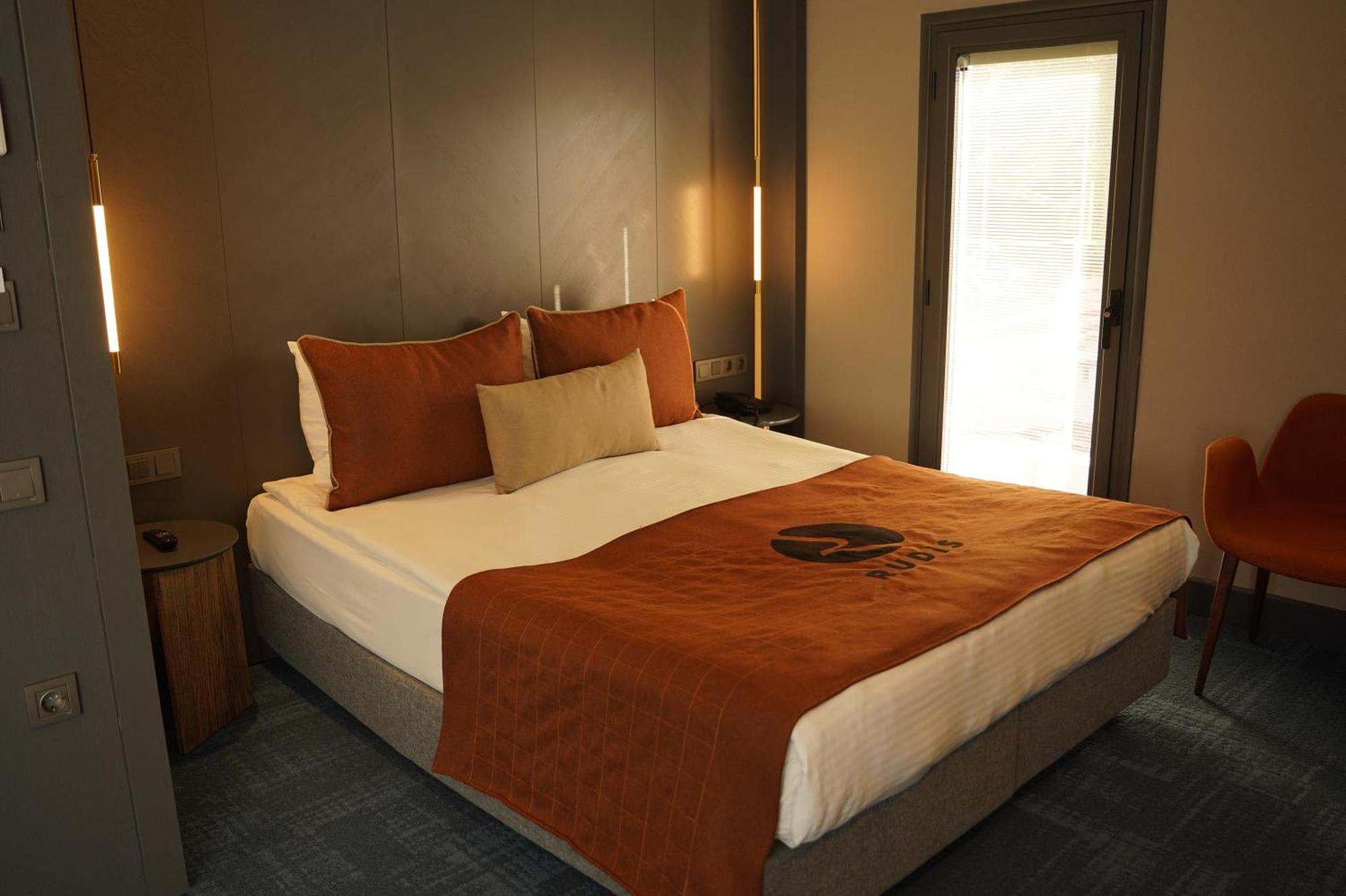 Rudis Hotel ナルリデレ エクステリア 写真